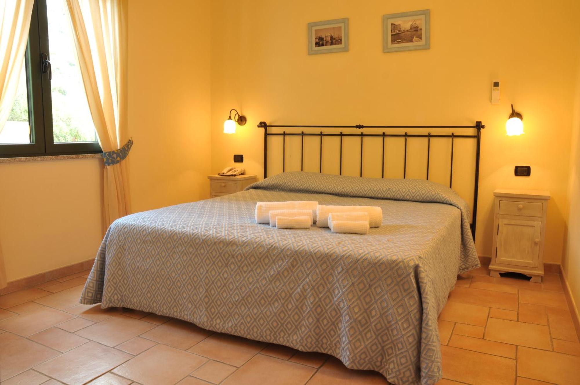 Hotel Villa Del Parco ลามัดดาเลนา ภายนอก รูปภาพ